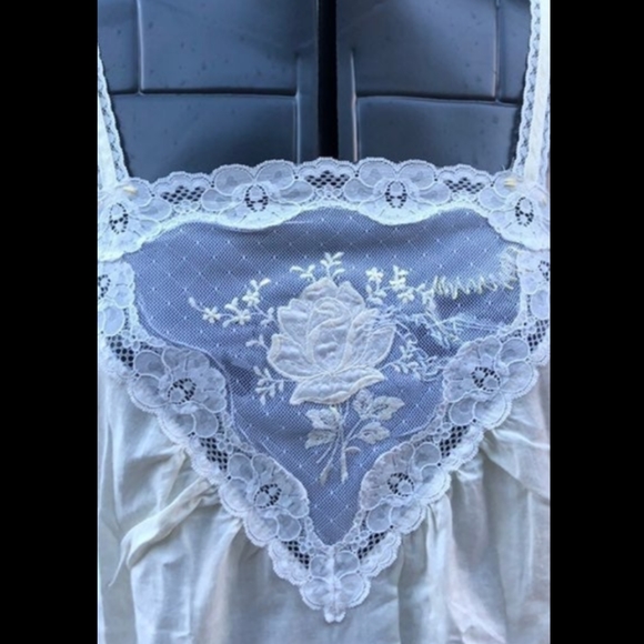 🍦Gorgeous 1950-1960 vintage linen slip dress/night gown. - Picture 3 of 6